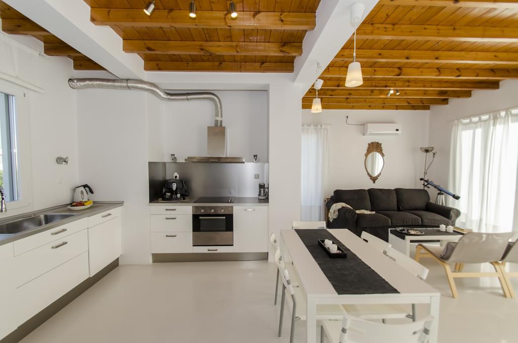 Villa White Adamantas (Milos)